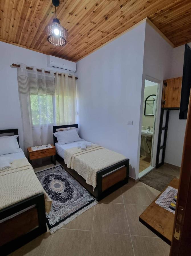 Hostal B Vishe Gjirokastër